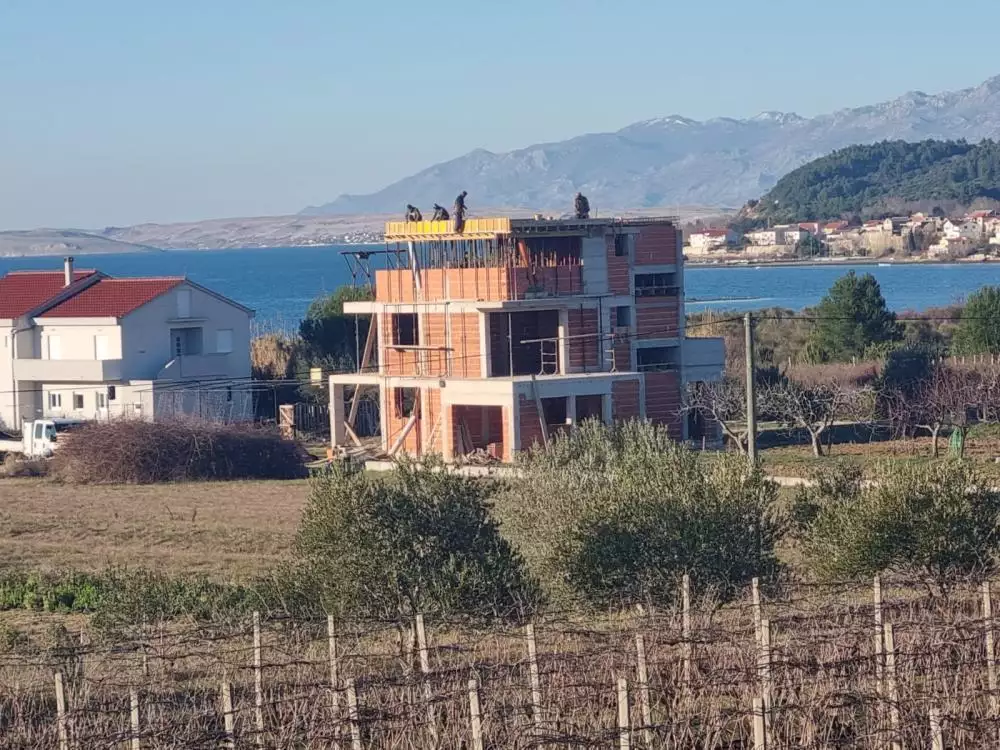 Villa 300m² in Croatia, Zadar. Priced at 600000€ rent photo-16
