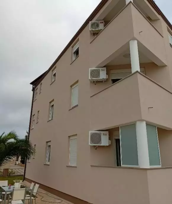 Hotels 331m² in Croatia, Medulin. Priced at 990000€ rent photo-8