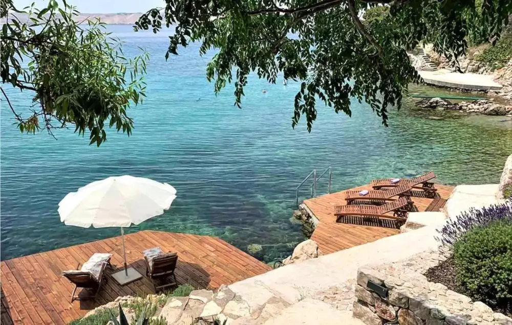 Hotels 450m² in Croatia, Karlobag. Priced at 832000€ rent photo-23