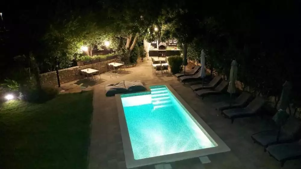 Hotels 340m² in Croatia, Bale. Priced at 939000€ rent photo-11
