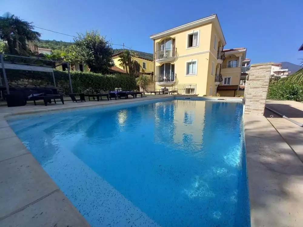 Villa 625m² in Croatia, Lovran. Priced at 2500000€ rent photo-2