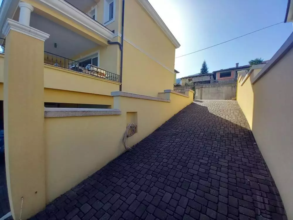 Villa 625m² in Croatia, Lovran. Priced at 2500000€ rent photo-12