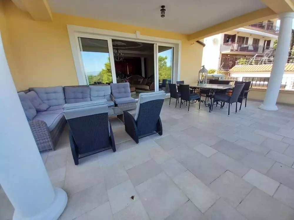 Villa 625m² in Croatia, Lovran. Priced at 2500000€ rent photo-22