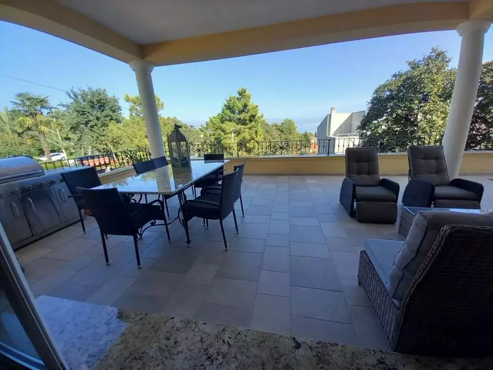 Villa 625m² in Croatia, Lovran. Priced at 2500000€ rent photo-24