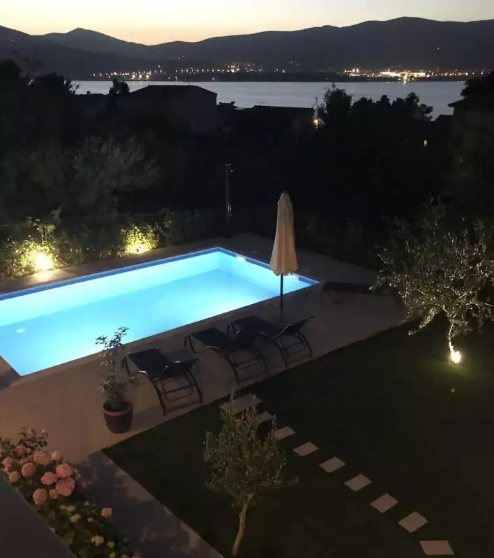 Hotels 300m² in Croatia, Ciovo. Priced at 650000€ rent photo-18