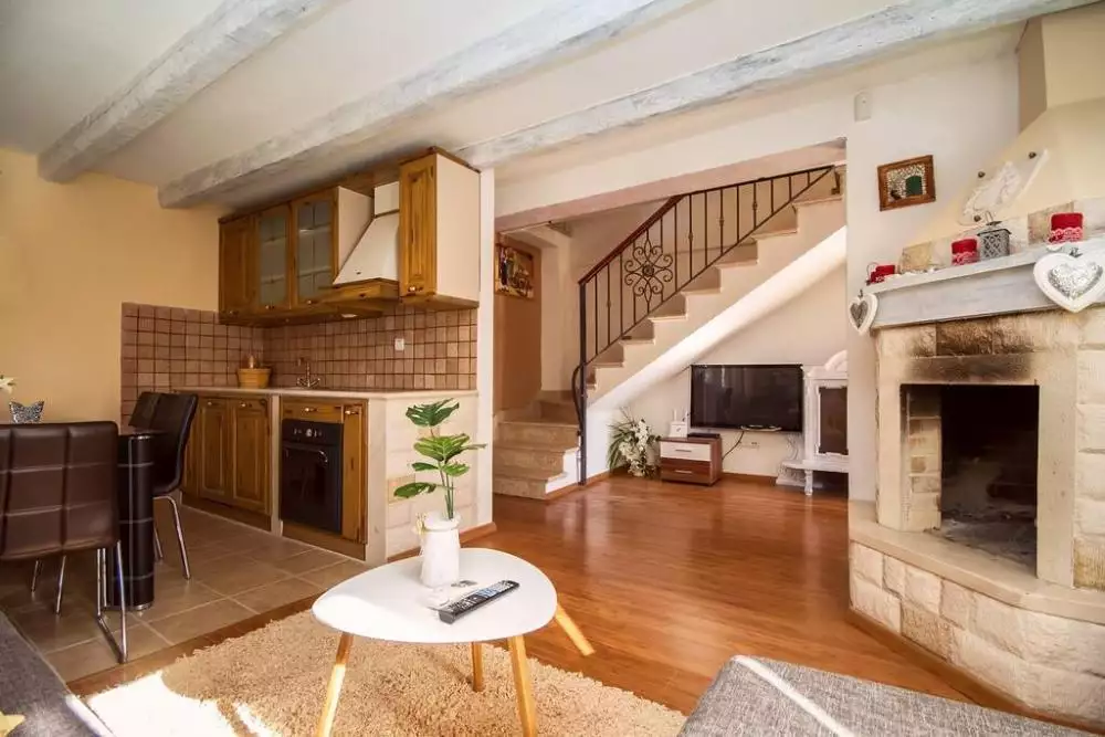 Villa 900m² in Croatia, Jesenice. Priced at 1570000€ rent photo-13