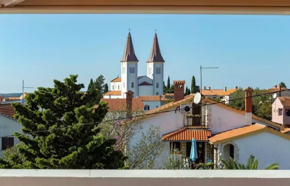 Hotels 900m² in Croatia, Medulin. Priced at 2500000€ rent photo-9