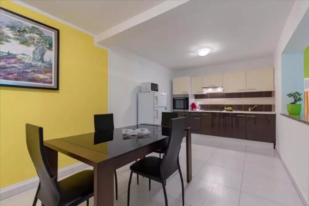 Hotels 900m² in Croatia, Medulin. Priced at 2500000€ rent photo-18