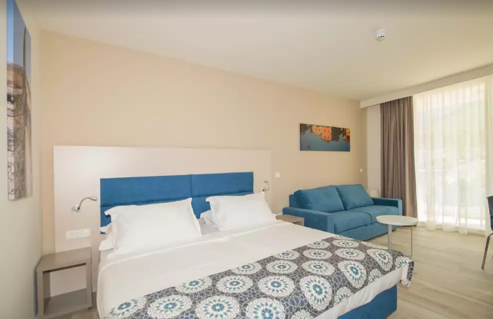 Hotels 20875m² in Spain, Lo Pagan. Priced at 4600000€ rent photo-9
