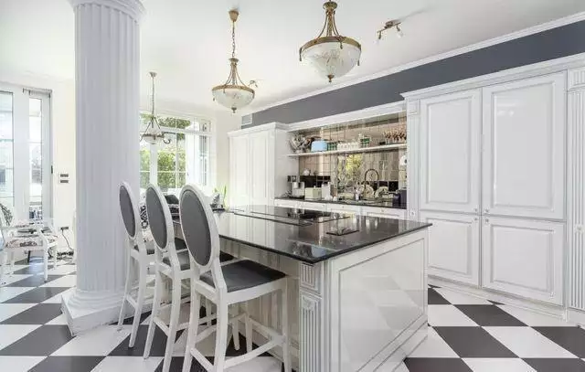Villa 350m² in Croatia, Rovinj. Priced at 2877000€ rent photo-11
