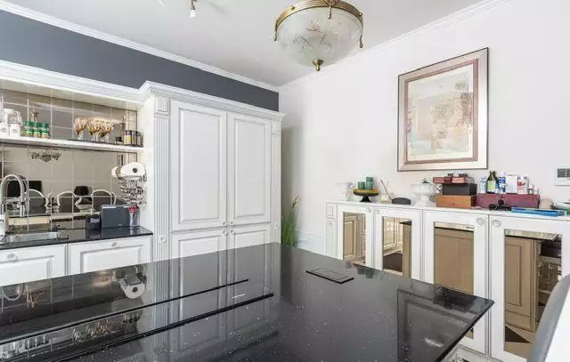 Villa 350m² in Croatia, Rovinj. Priced at 2877000€ rent photo-12