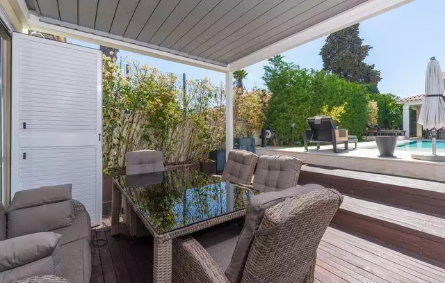 Villa 350m² in Croatia, Rovinj. Priced at 2877000€ rent photo-18