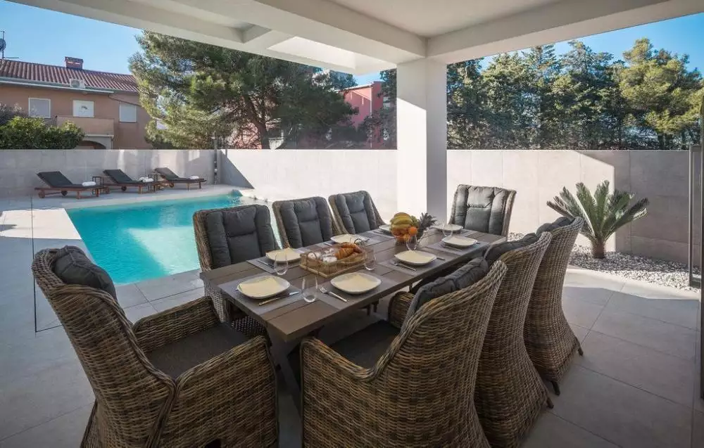 Villa 250m² in Croatia, Umag. Priced at 2300000€ rent photo-12