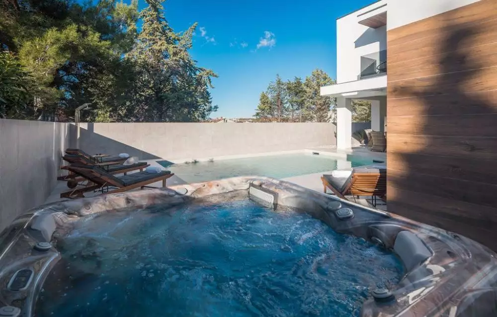 Villa 250m² in Croatia, Umag. Priced at 2300000€ rent photo-14