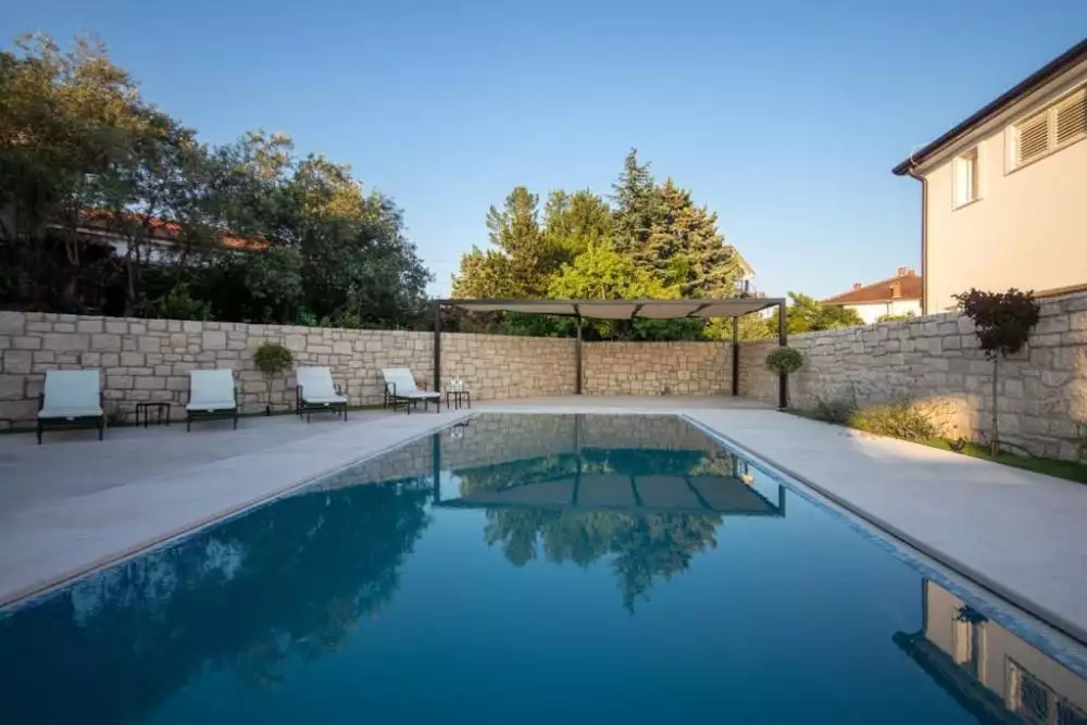Villa 146m² in Croatia, Brtonigla. Priced at 550000€ rent photo-10