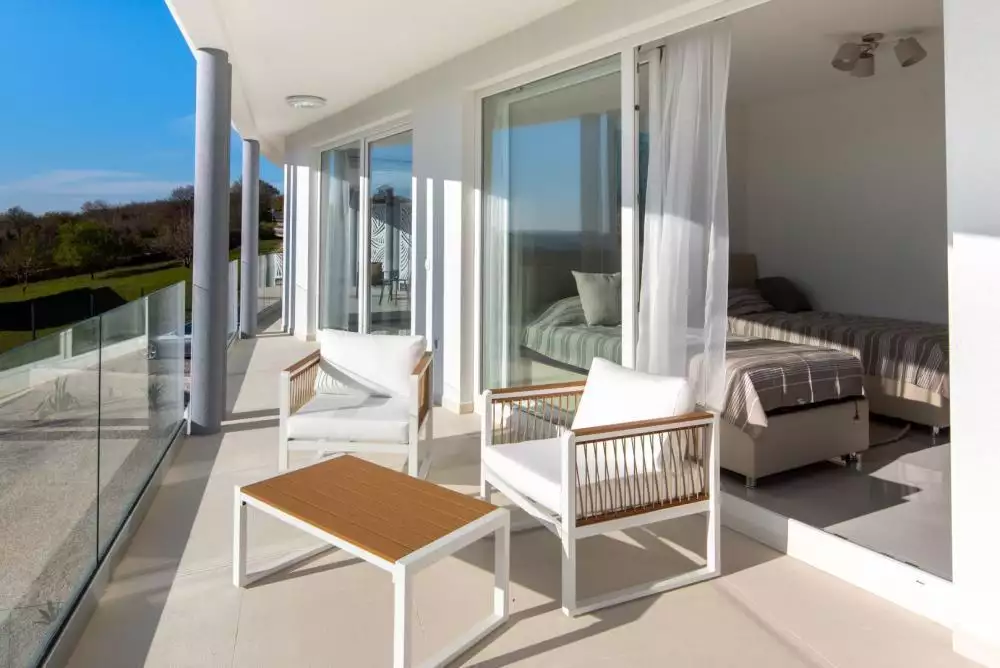 Villa 223m² in Croatia, Labin. Priced at 699000€ rent photo-8