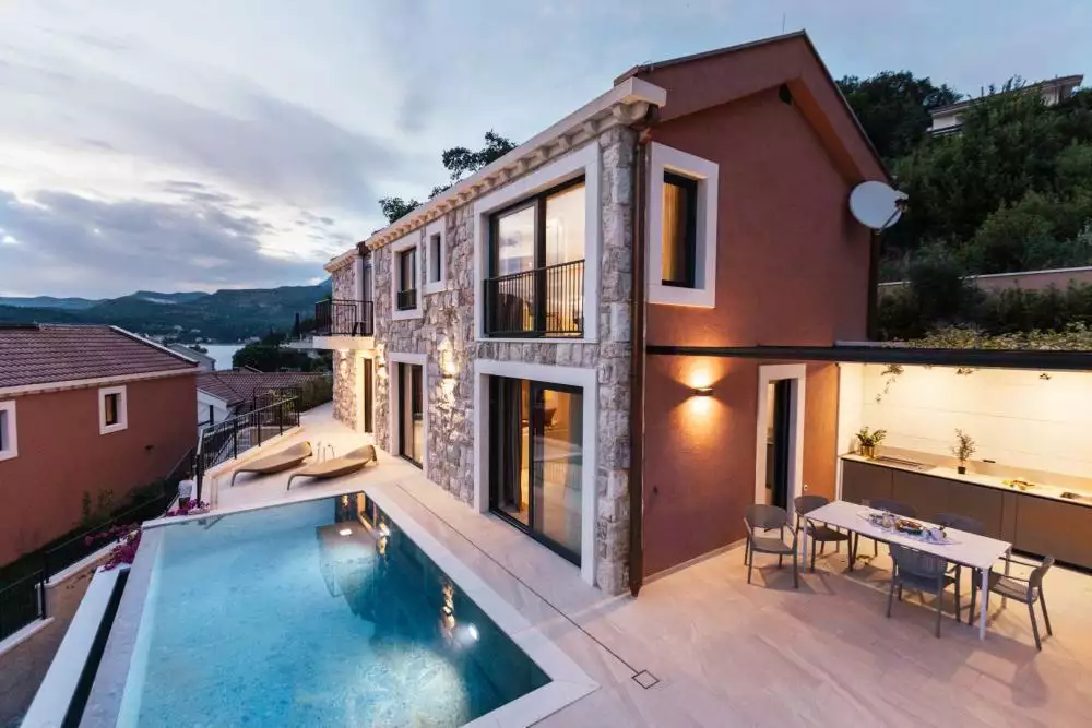 Villa 180m² in Croatia, Dubrovnik. Priced at 1800000€ rent photo-2