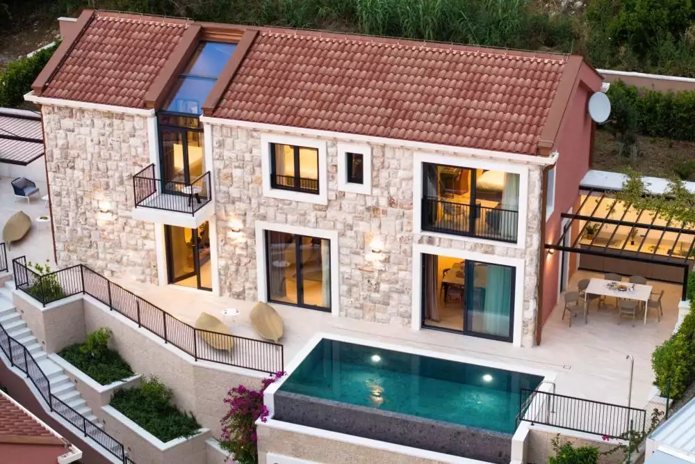 Villa 180m² in Croatia, Dubrovnik. Priced at 1800000€ rent photo-1
