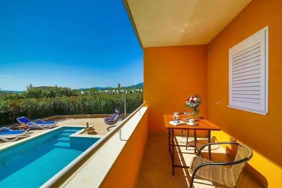 Villa 246m² in Croatia, Kastela. Priced at 650000€ rent photo-16