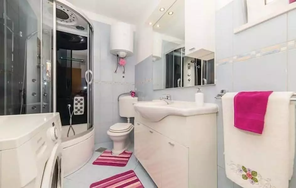 Villa 246m² in Croatia, Kastela. Priced at 650000€ rent photo-22