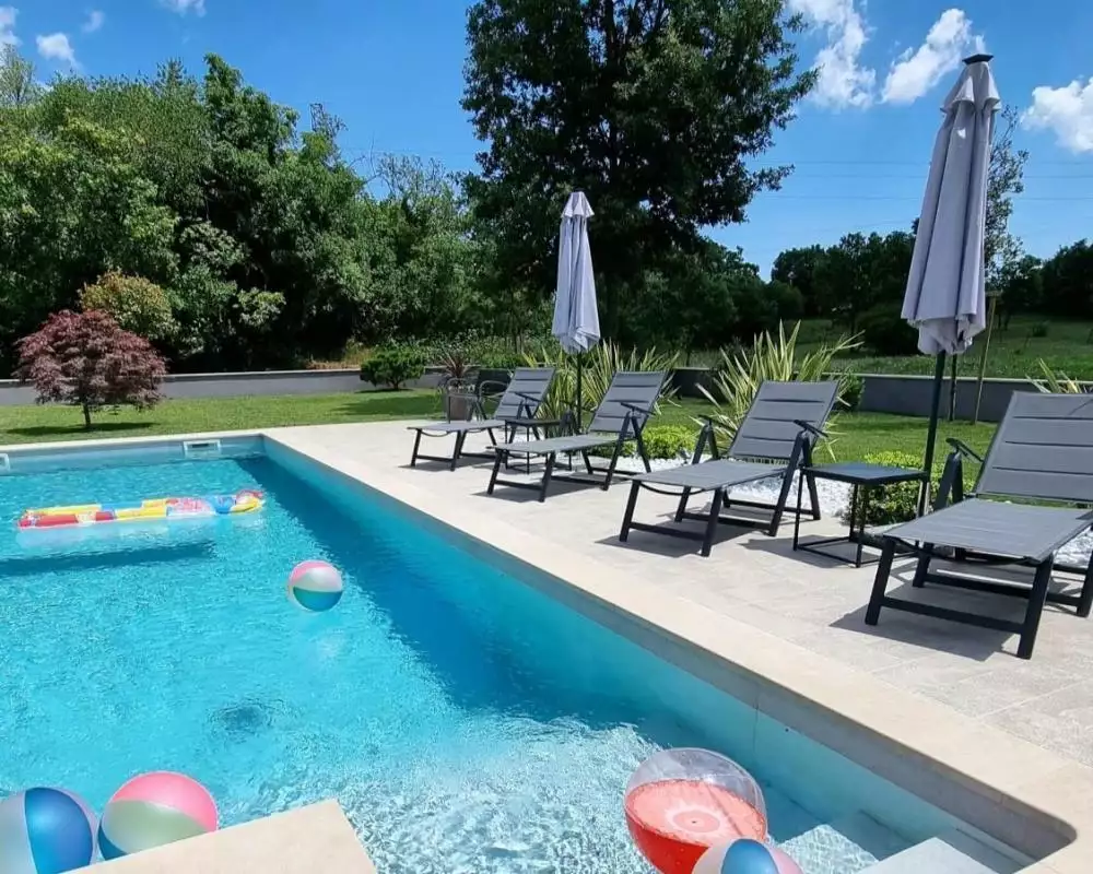 Villa 212m² in Croatia, Labin. Priced at 695000€ rent photo-2