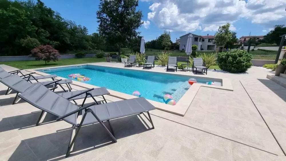 Villa 212m² in Croatia, Labin. Priced at 695000€ rent photo-8