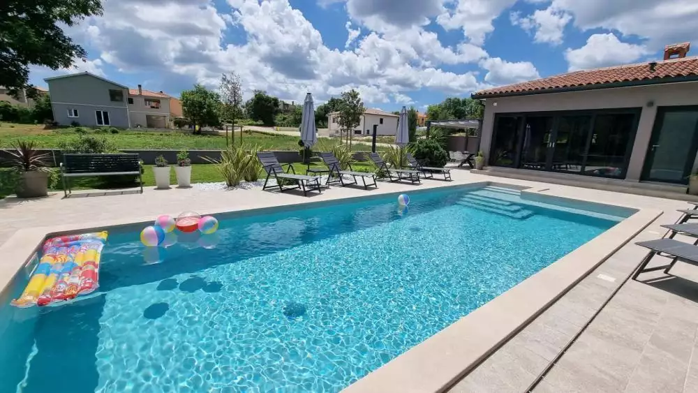 Villa 212m² in Croatia, Labin. Priced at 695000€ rent photo-11