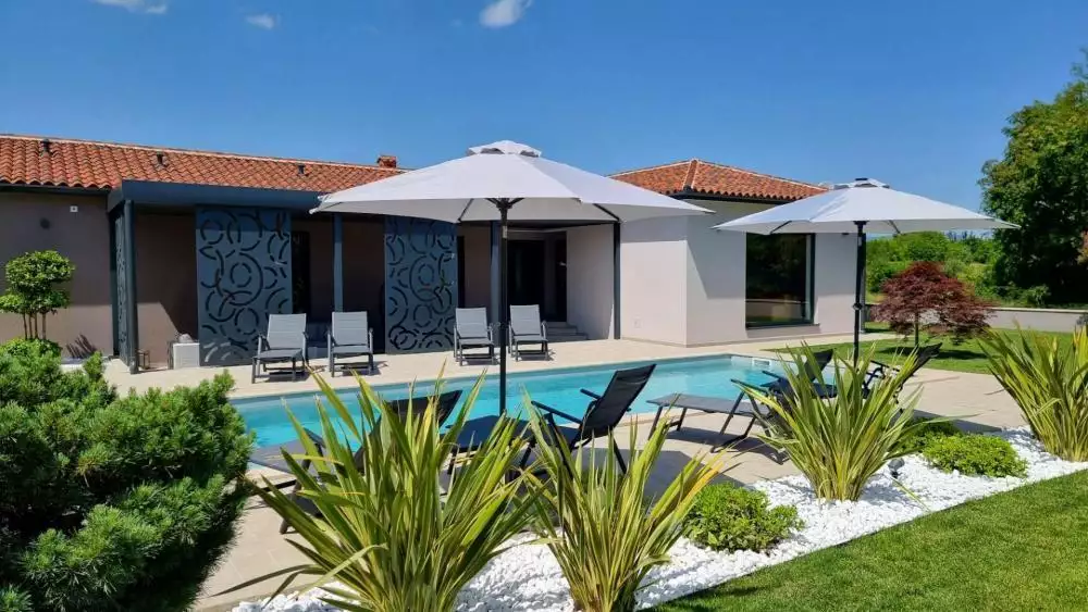 Villa 212m² in Croatia, Labin. Priced at 695000€ rent photo-14