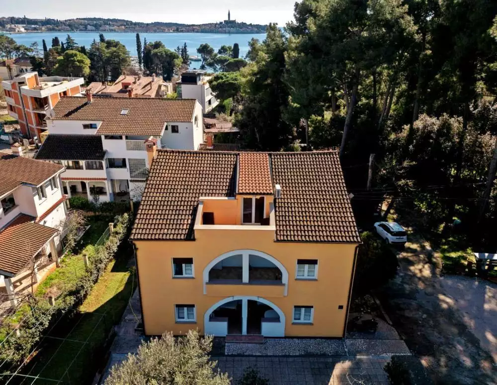 Hotels 400m² in Croatia, Rovinj. Priced at 1349000€ rent photo-1