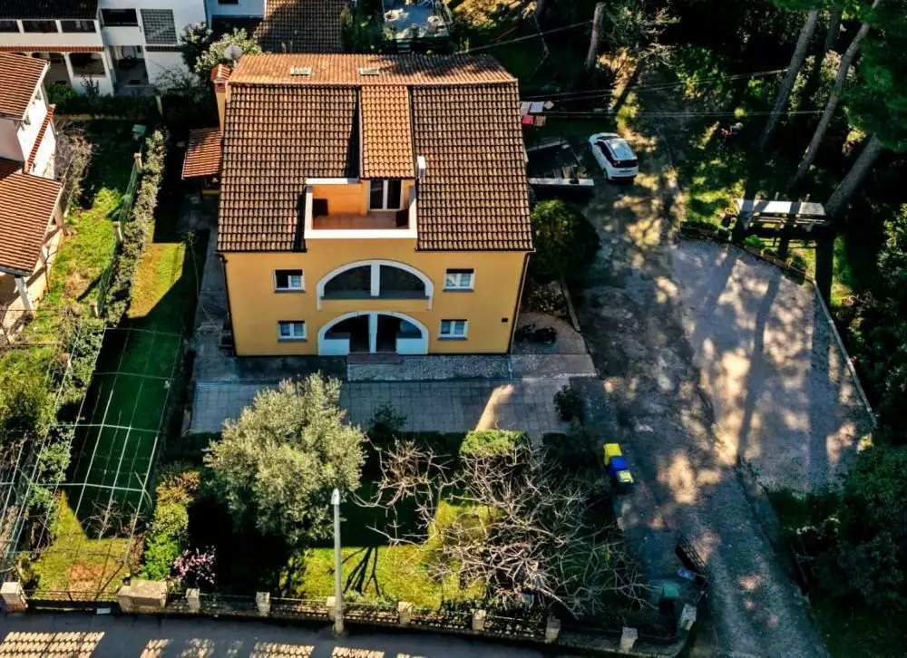 Hotels 400m² in Croatia, Rovinj. Priced at 1349000€ rent photo-2