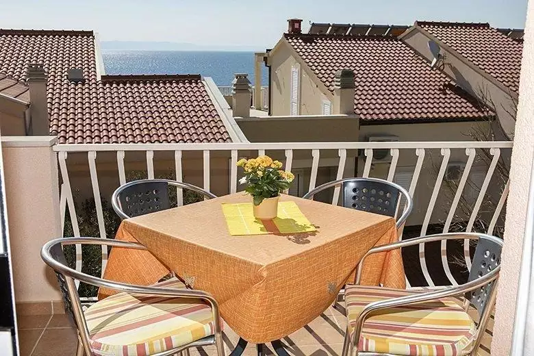 Hotels 377m² in Croatia, Tucepi. Priced at 950000€ rent photo-3