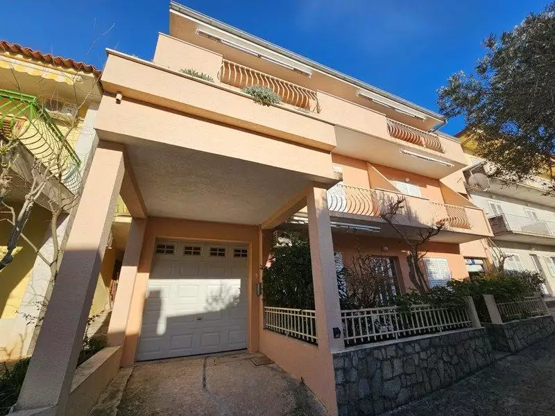 Hotels 377m² in Croatia, Tucepi. Priced at 950000€ rent photo-8