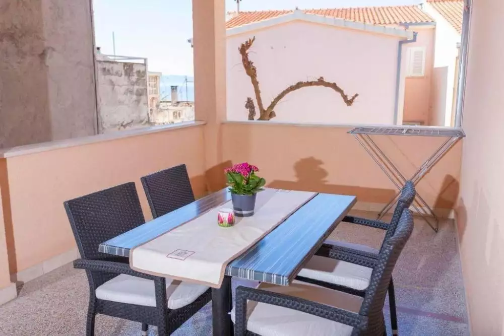 Hotels 377m² in Croatia, Tucepi. Priced at 950000€ rent photo-14