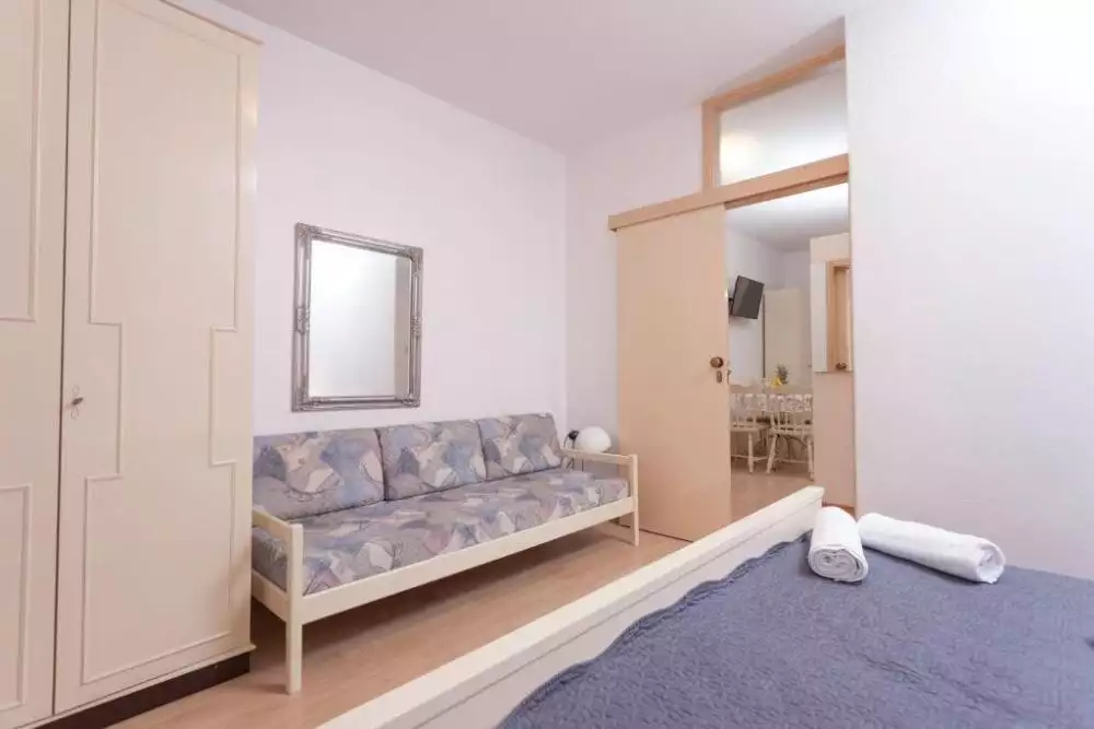 Hotels 377m² in Croatia, Tucepi. Priced at 950000€ rent photo-20