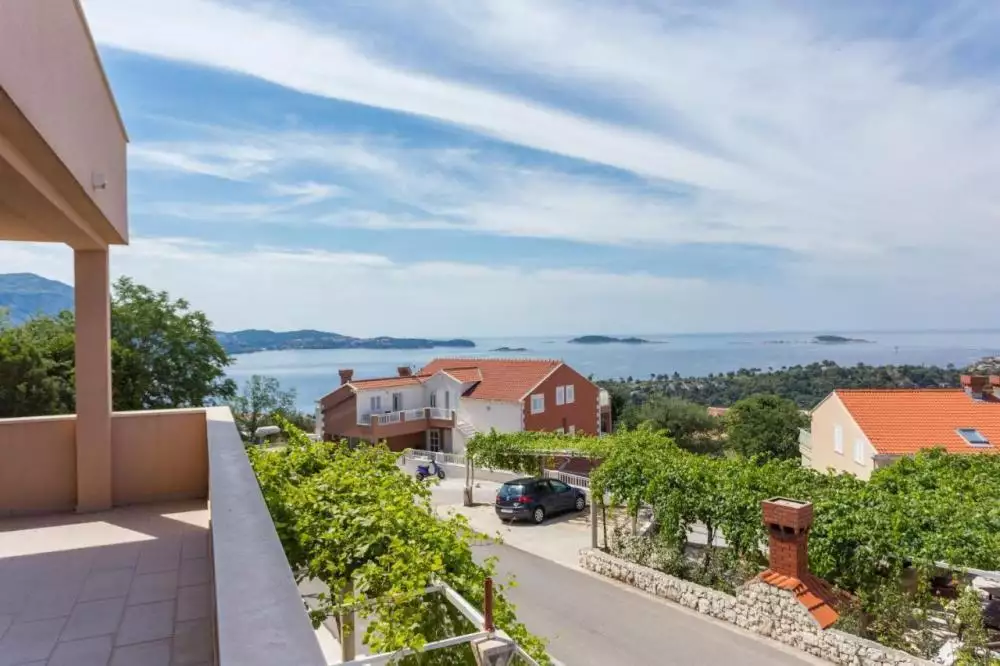 Villa 300m² in Croatia, Mlini. Priced at 1200000€ rent photo-5