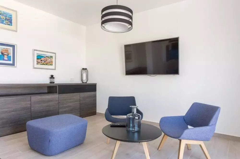 Villa 300m² in Croatia, Mlini. Priced at 1200000€ rent photo-11