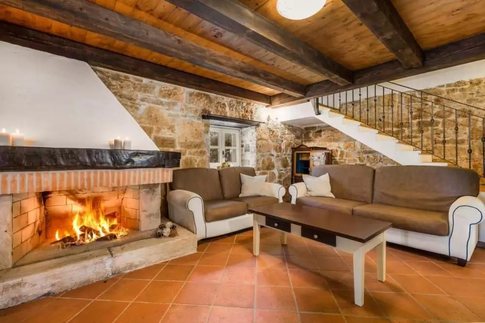 Villa 300m² in Italy, Mutignano. Priced at 890000€ rent photo-16