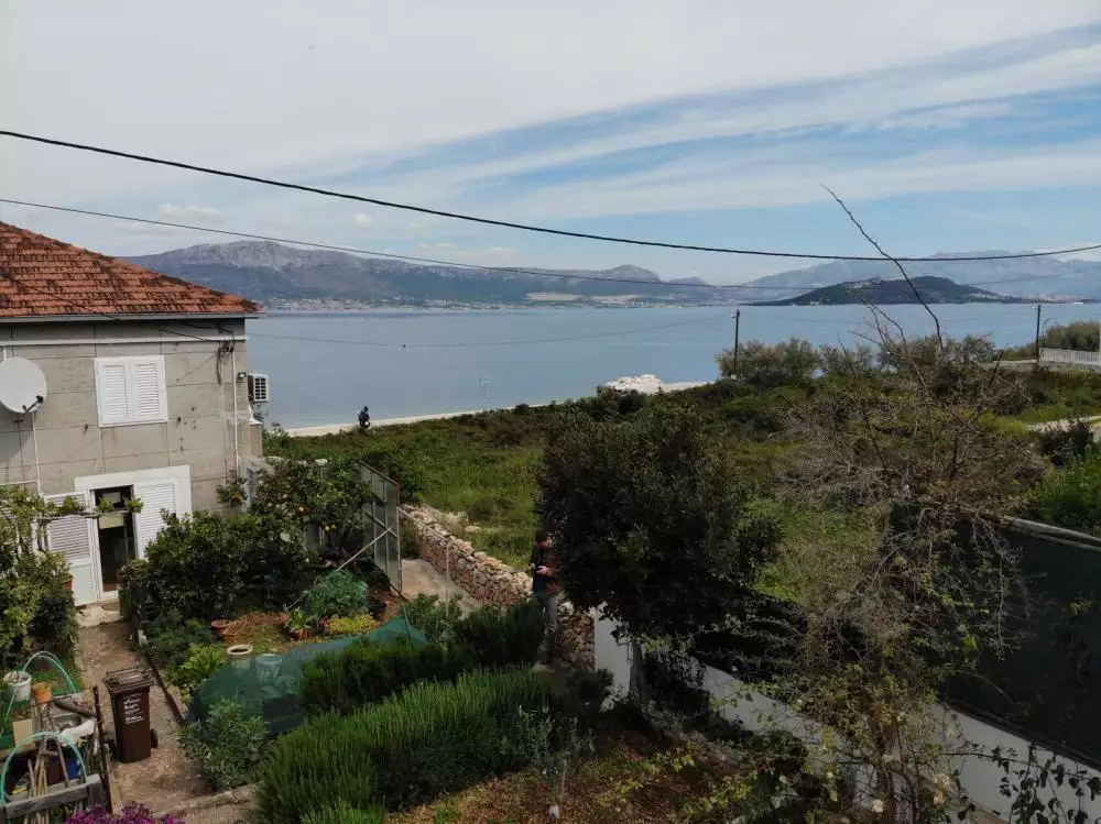 Villa 300m² in Croatia, Ciovo. Priced at 990000€ rent photo-6