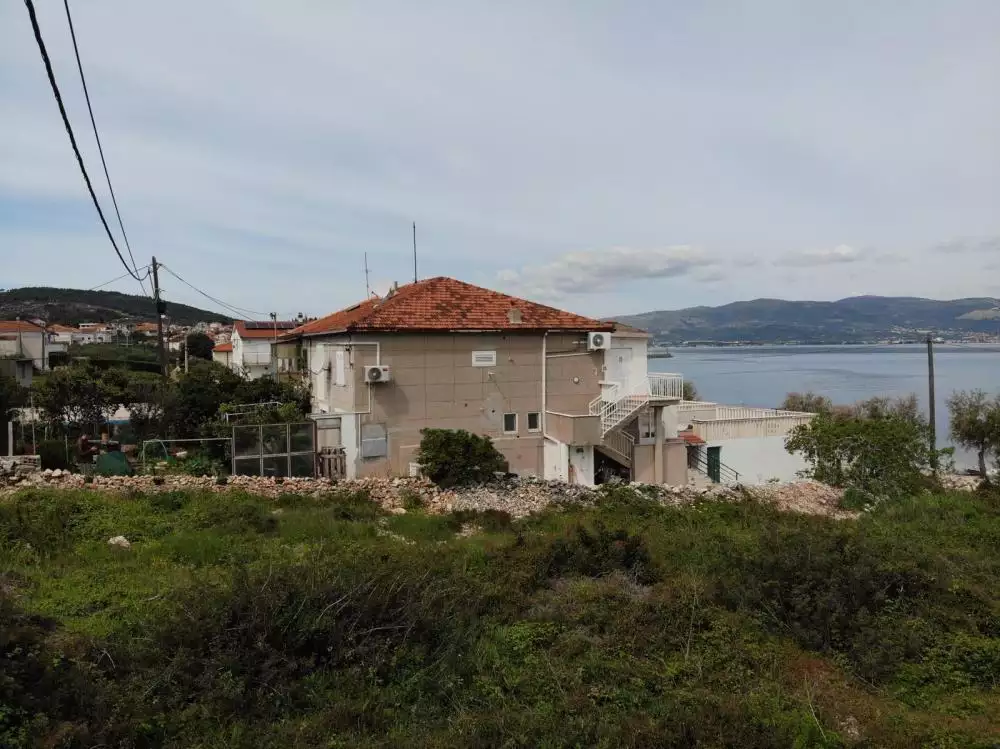 Villa 300m² in Croatia, Ciovo. Priced at 990000€ rent photo-9