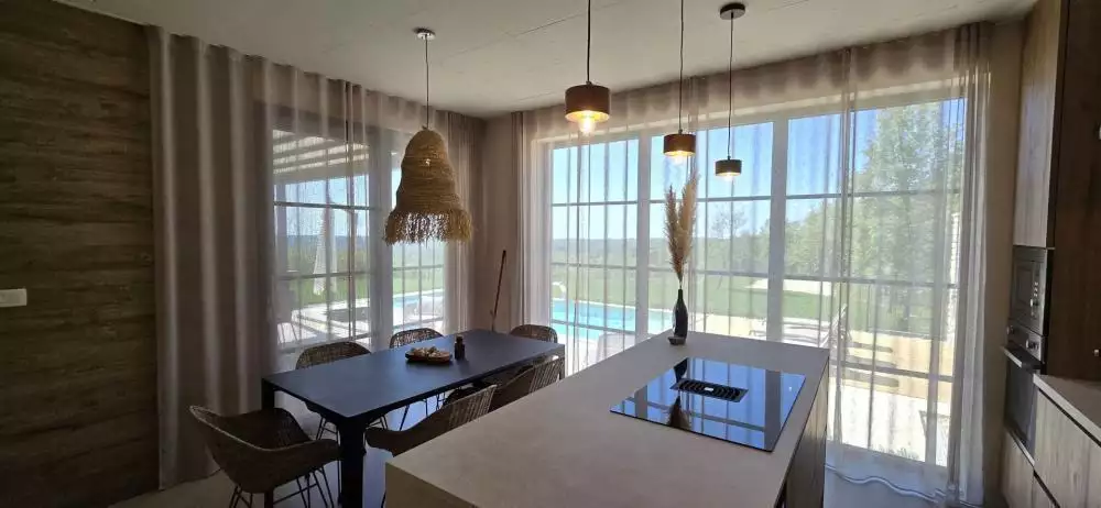 Villa 198m² in Croatia, Karojba. Priced at 780000€ rent photo-18