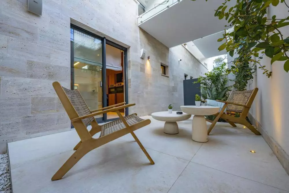 Villa 400m² in Croatia, Trogir. Priced at 2500000€ rent photo-16