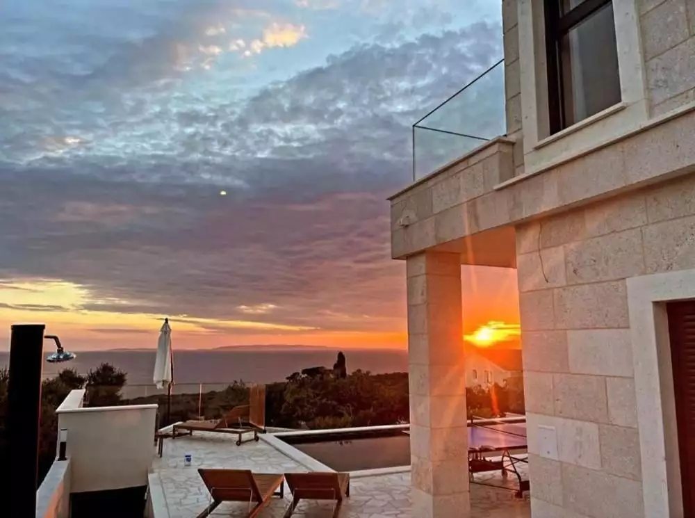 Villa 350m² in Croatia, Novalja. Priced at 1500000€ rent photo-7