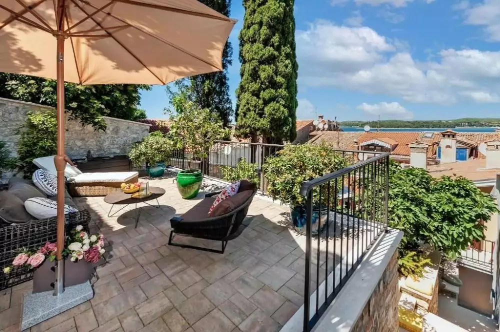 Hotels 390m² in Croatia, Rovinj. Priced at 3635000€ rent photo-3
