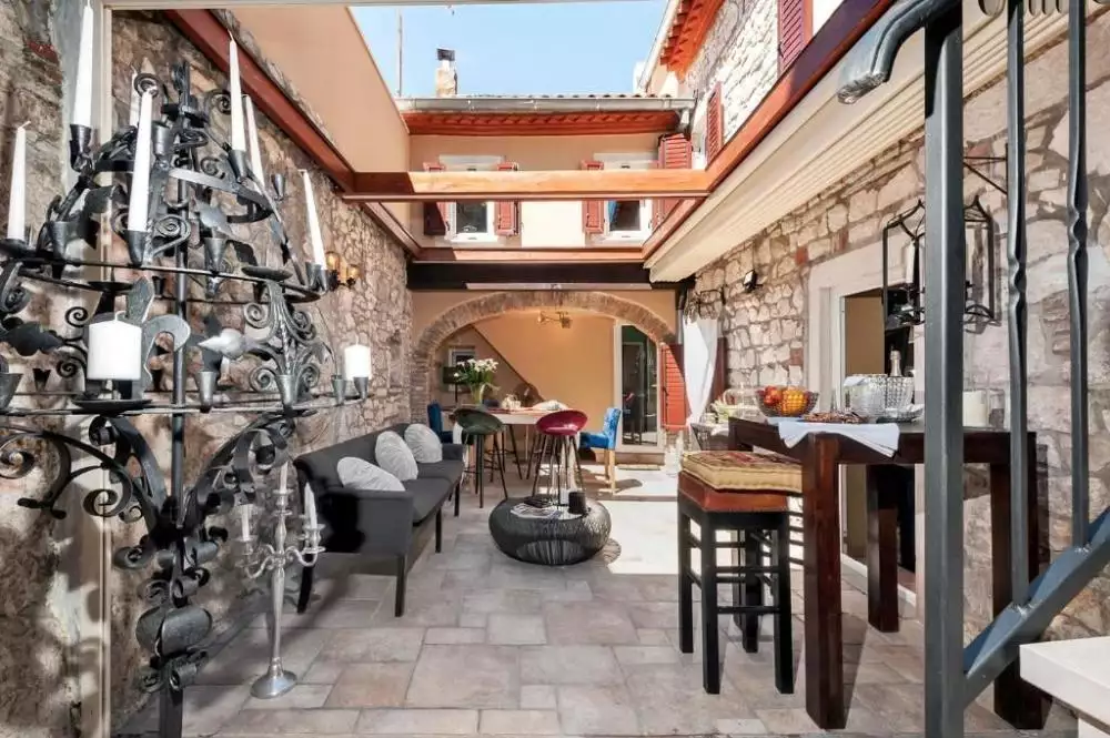 Hotels 390m² in Croatia, Rovinj. Priced at 3635000€ rent photo-5