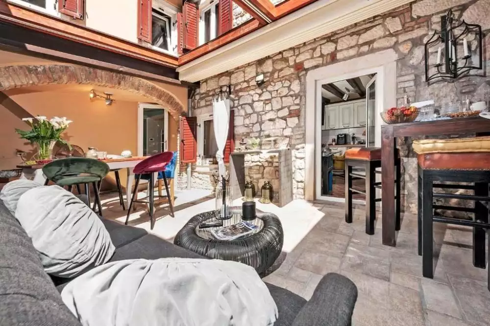 Hotels 390m² in Croatia, Rovinj. Priced at 3635000€ rent photo-7