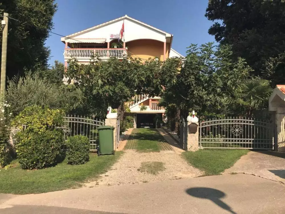 Hotels 650m² in Croatia, Zaton. Priced at 1650000€ rent photo-2