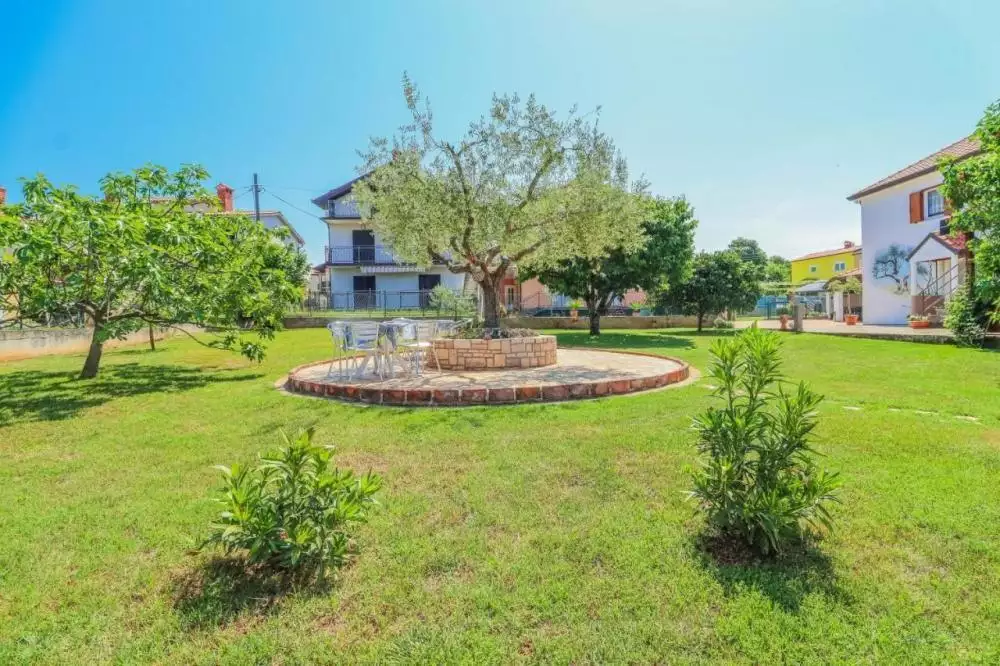 Hotels 468m² in Croatia, Umag. Priced at 900000€ rent photo-4