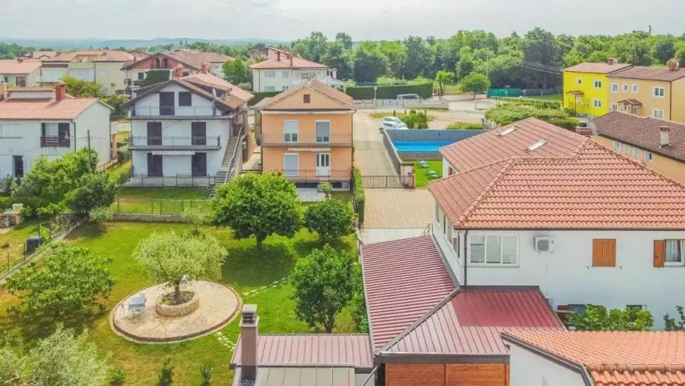 Hotels 468m² in Croatia, Umag. Priced at 900000€ rent photo-5