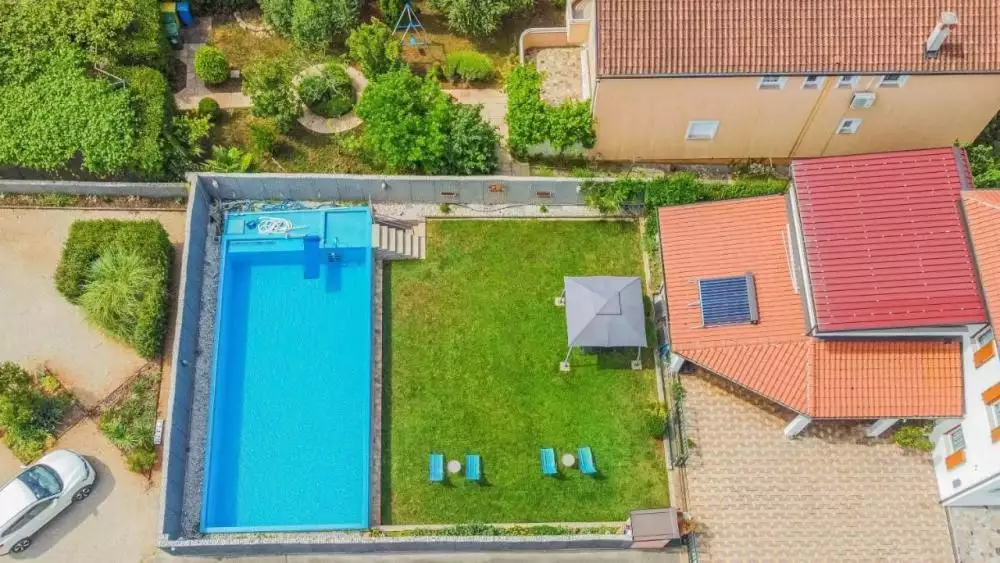 Hotels 468m² in Croatia, Umag. Priced at 900000€ rent photo-1