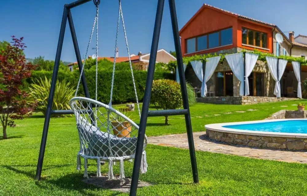 Villa 116m² in Croatia, Buzet. Priced at 680000€ rent photo-2